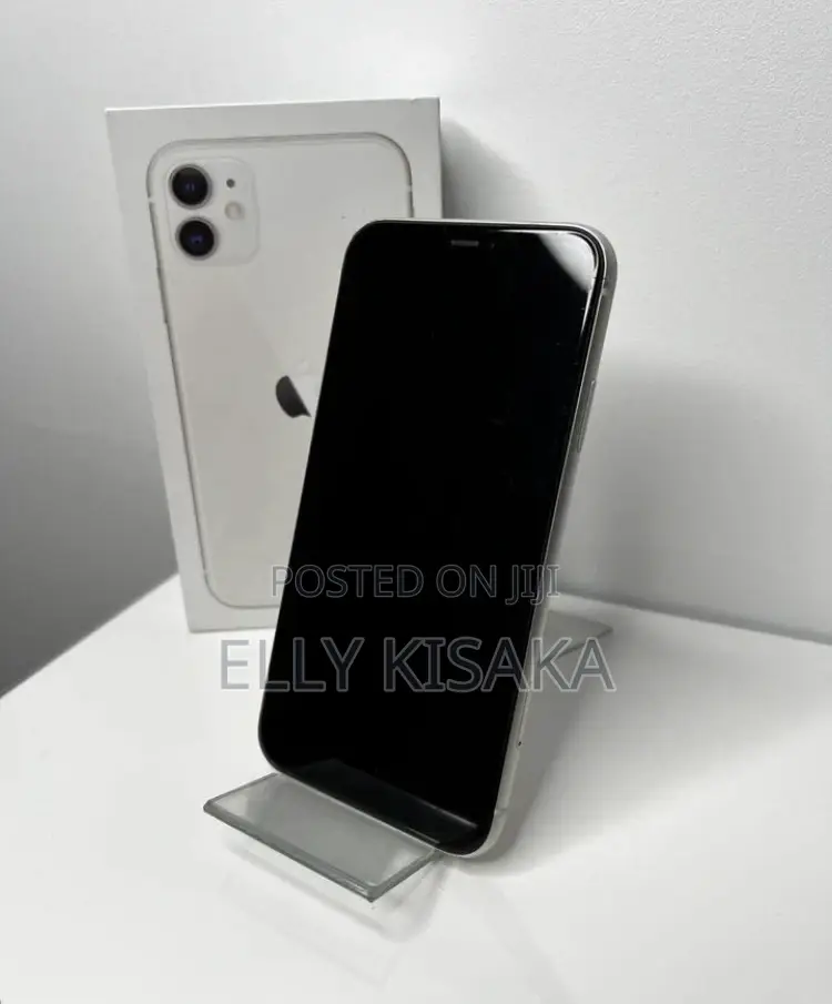 New Apple iPhone 11 64 GB White