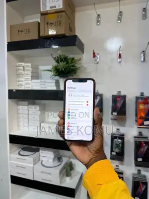 Apple iPhone 11 64 GB Red