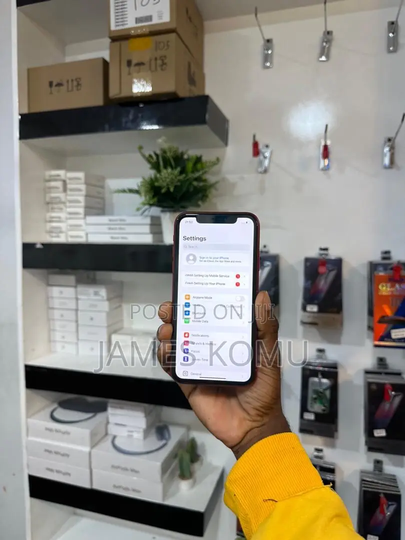 Apple iPhone 11 64 GB Red