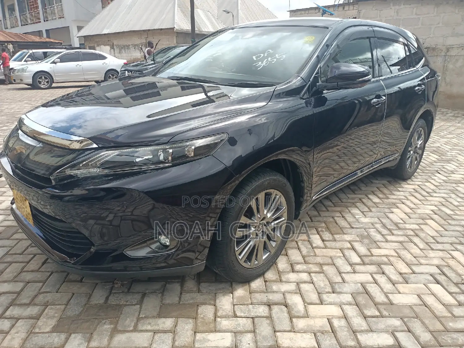 Toyota Harrier 2.0 2014 Blue