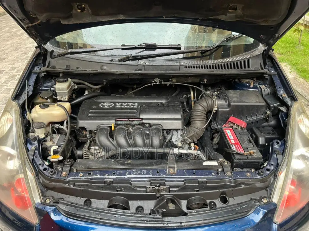 Toyota Wish 2004 Gray