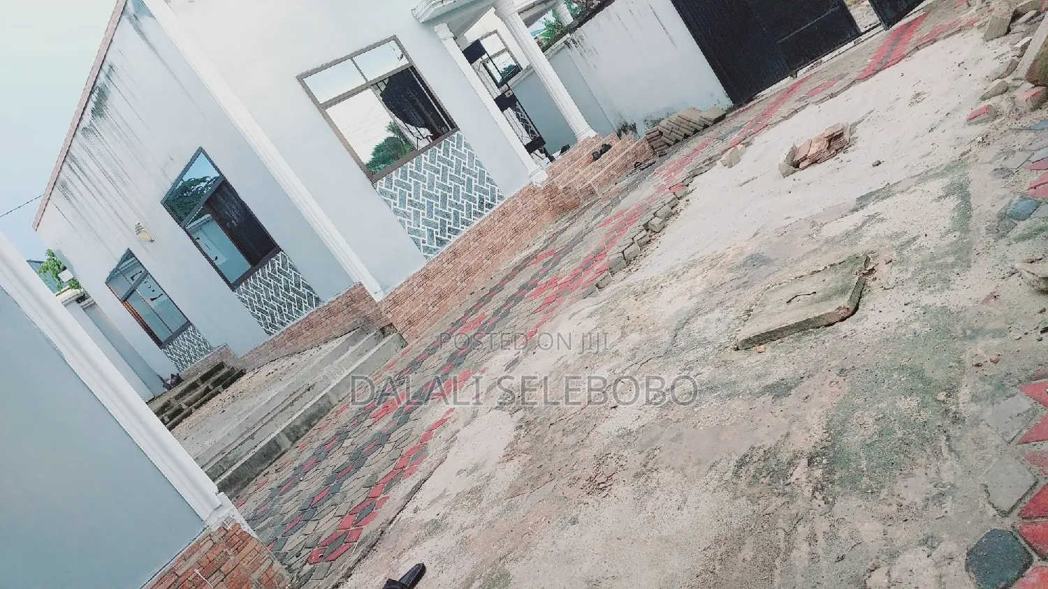 1bdrm Penthouse in Ubungo Makoka, Kinondoni for rent