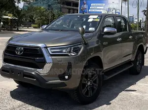 Toyota Hilux 2022 Green