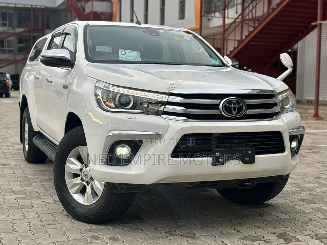 Toyota Hilux 2019 White
