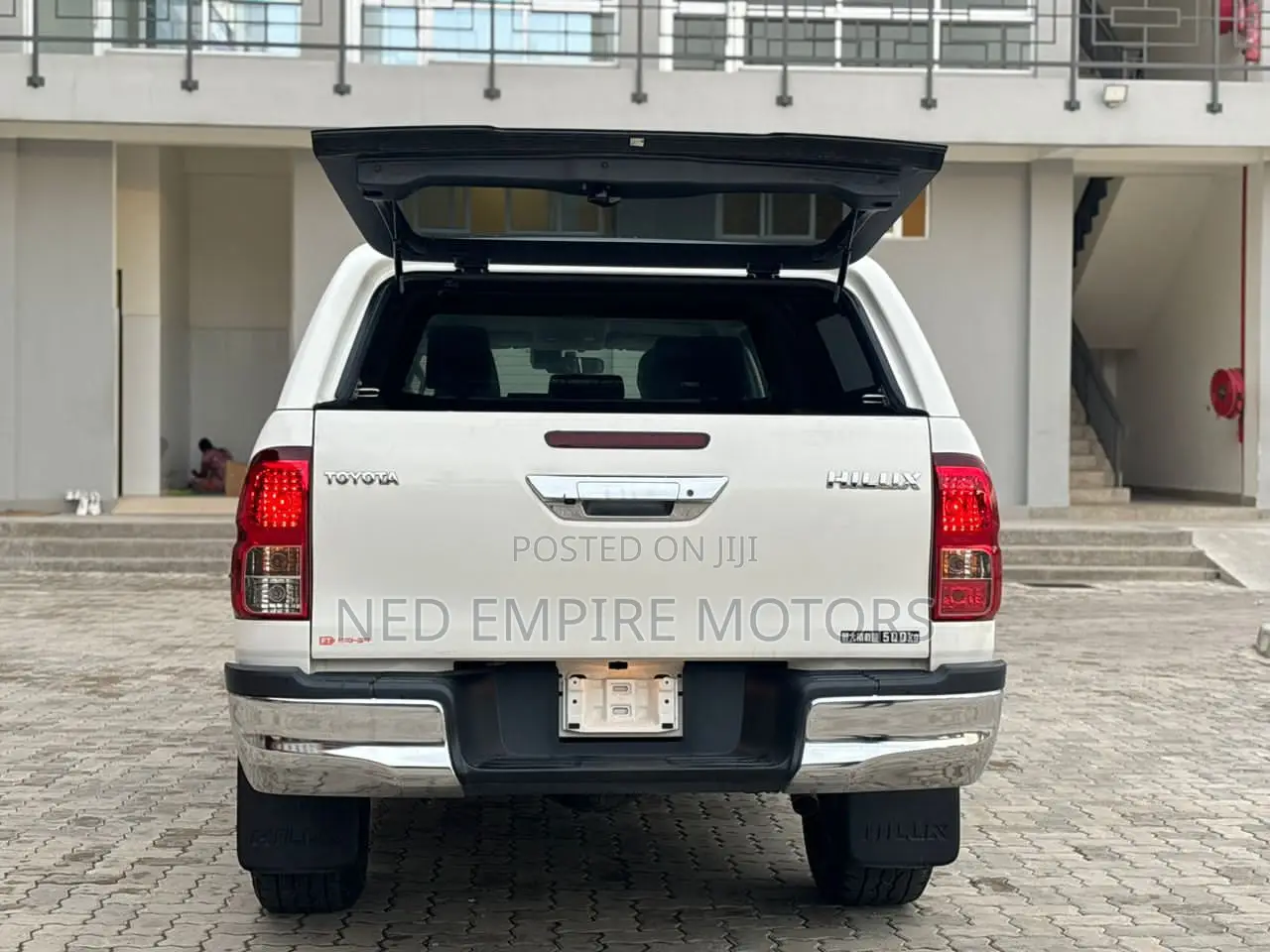 Toyota Hilux 2019 White