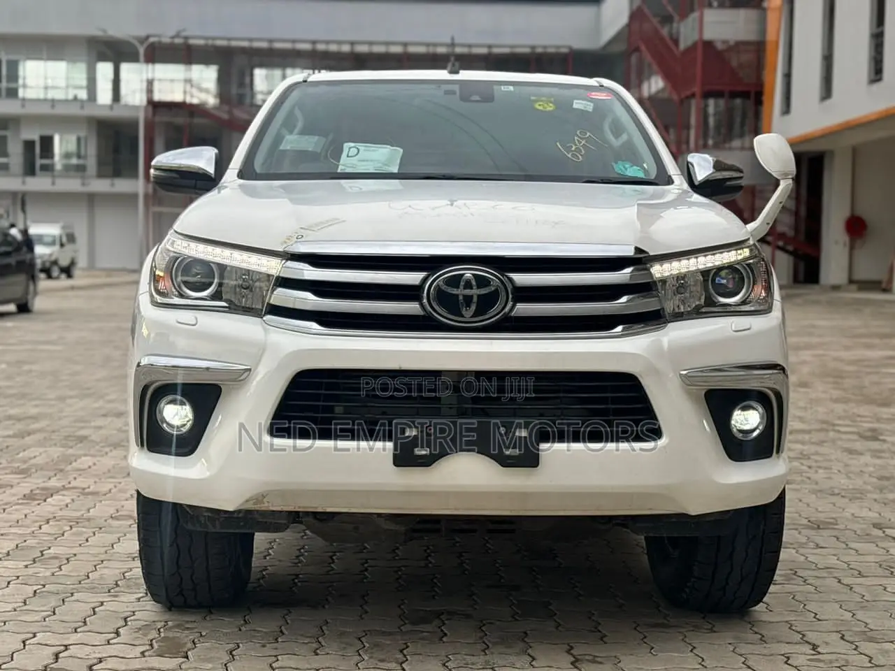 Toyota Hilux 2019 White