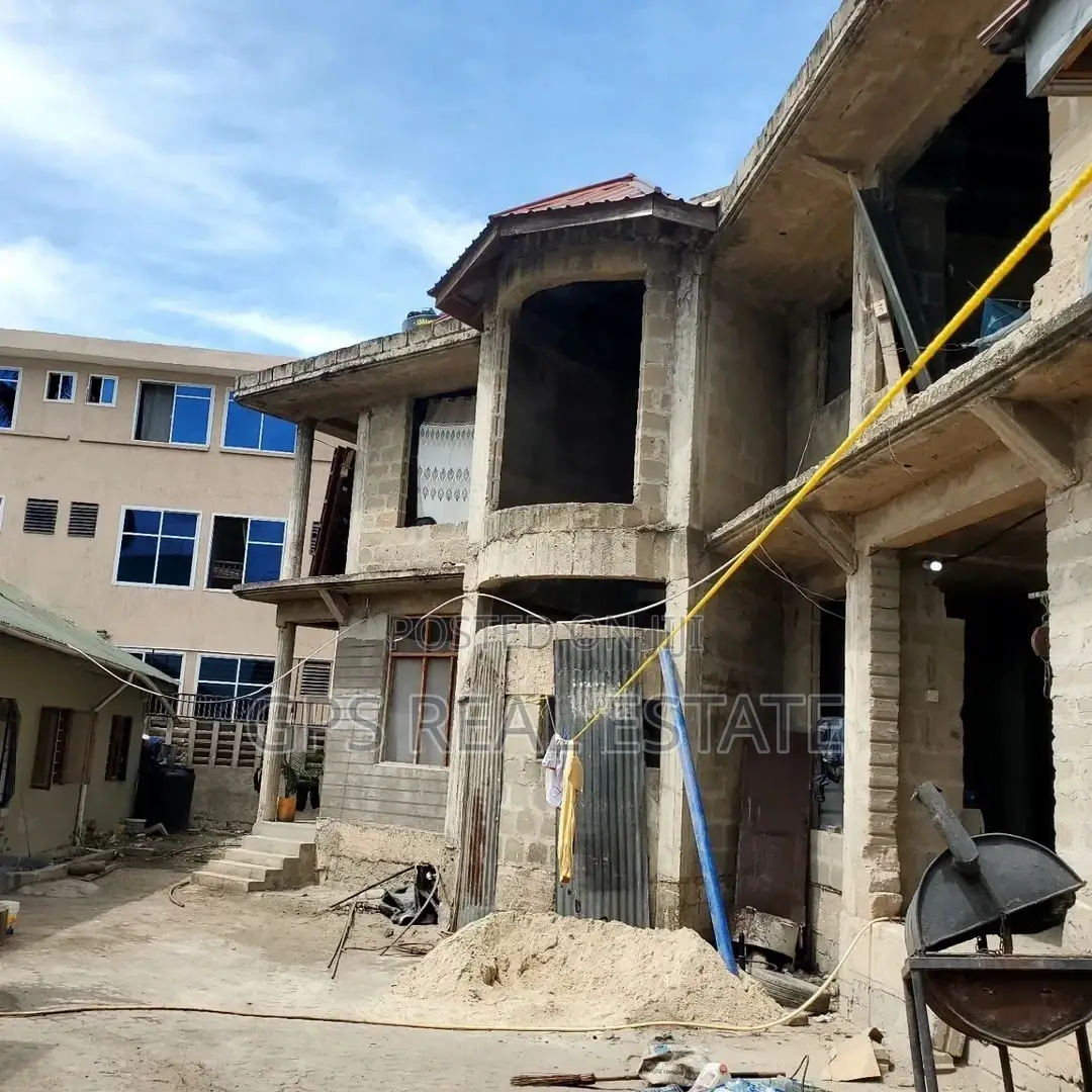 6bdrm House in Mikocheni Light, Kinondoni for sale