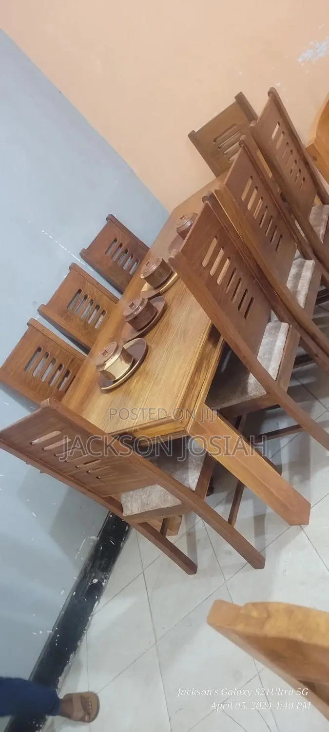 Ready Made Dinning Tables