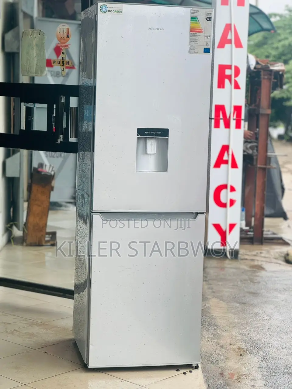 Hisense Lita 320, Kubwa Ina Water Dispenser