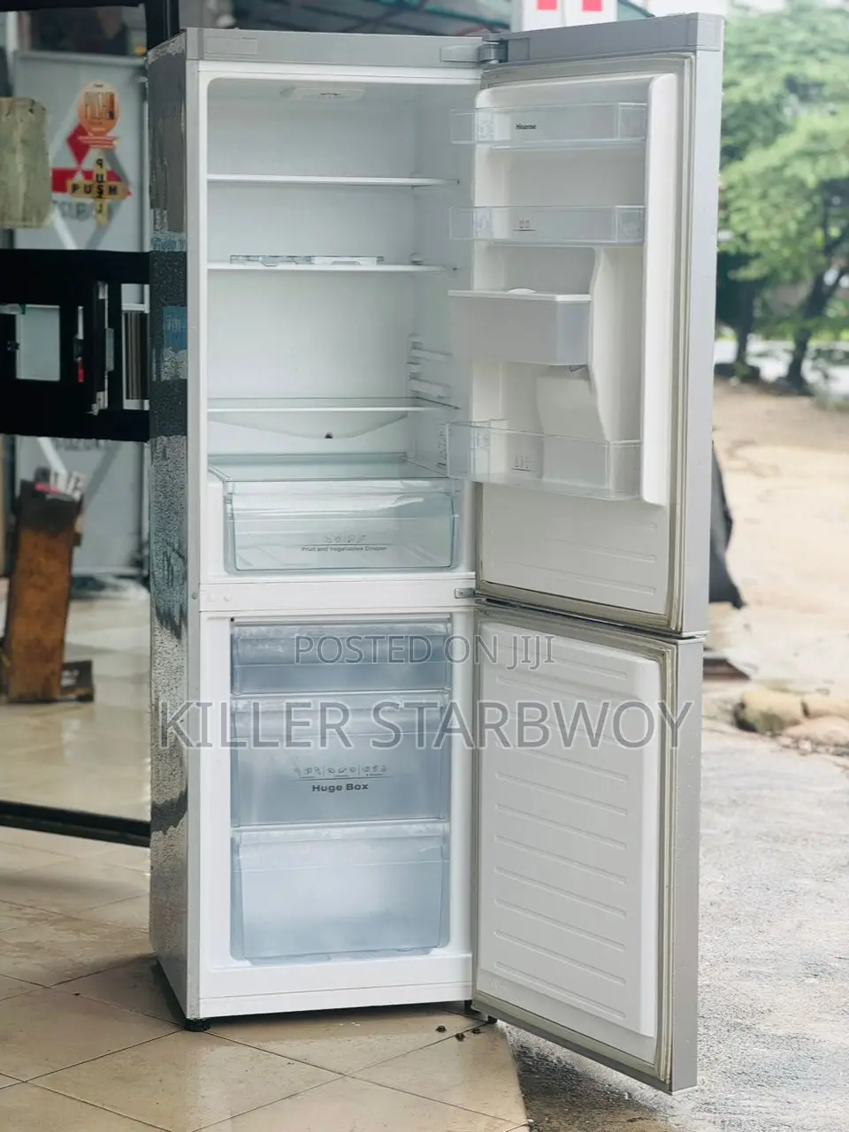 Hisense Lita 320, Kubwa Ina Water Dispenser