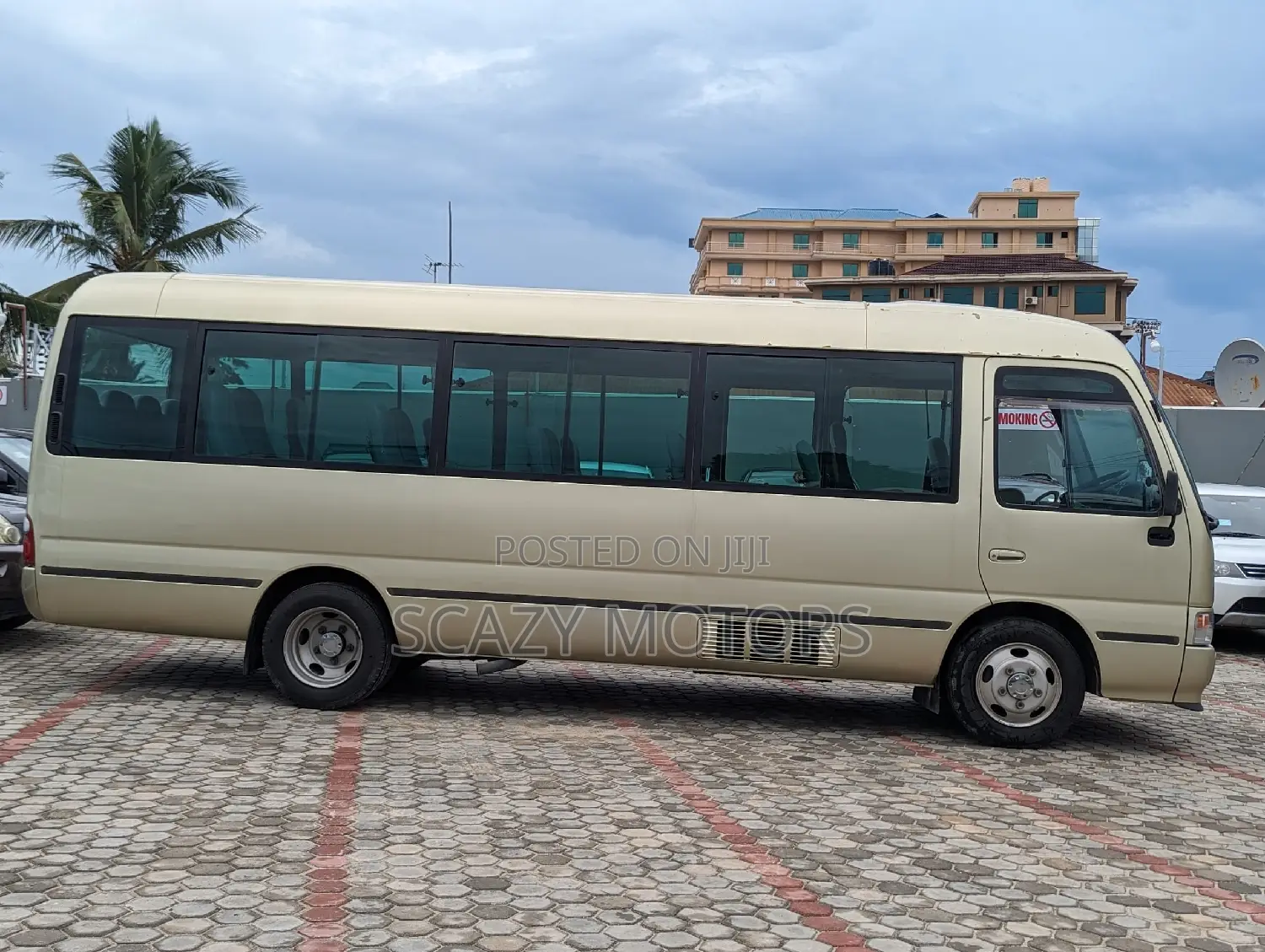 Toyota Coaster 2002 Gold