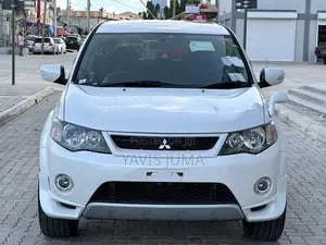 Mitsubishi Outlander 2008 White