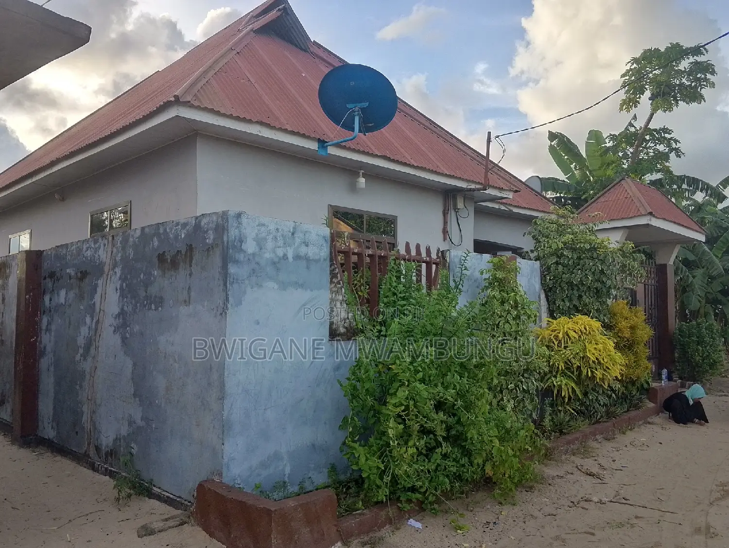 Furnished 5bdrm Apartment in Mwambungu Broker, Mbagala for sale