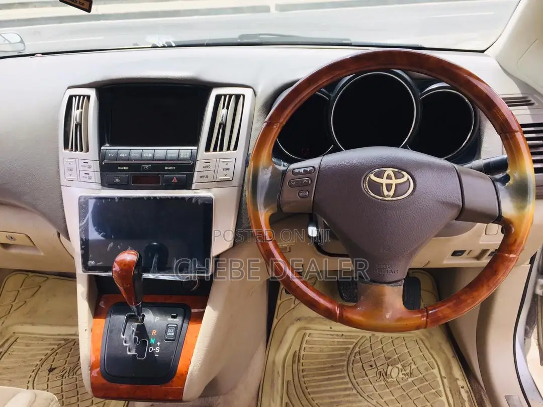 Toyota Raum 2005 Beige