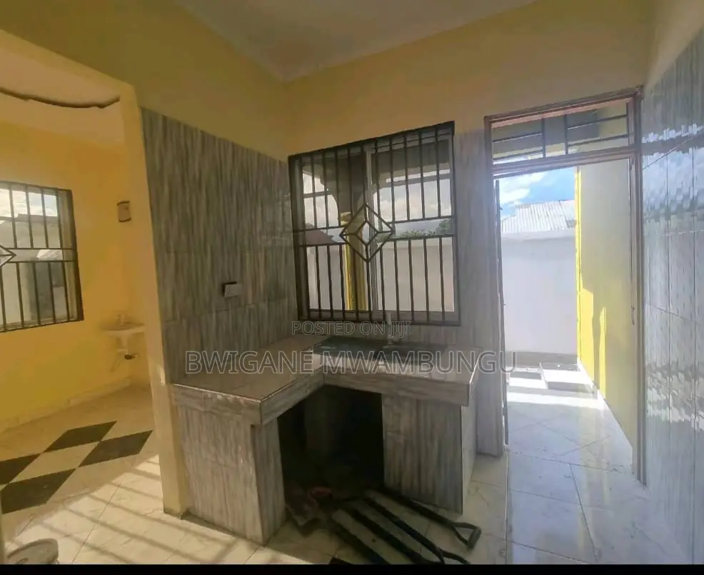 Furnished 3bdrm Apartment in Mwambungu Broker, Mbagala for sale