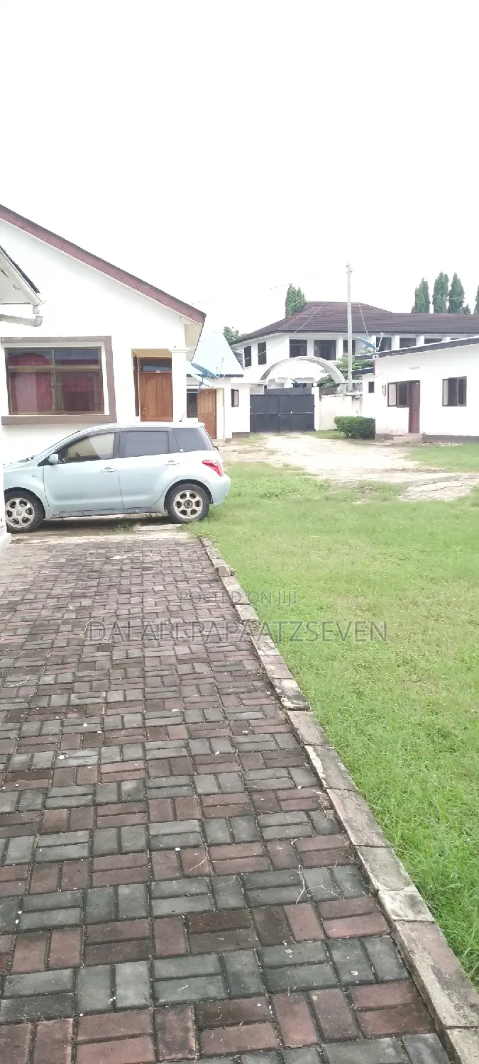 1bdrm Apartment in Dalalipapaatzseven, Mbezi Beach for rent