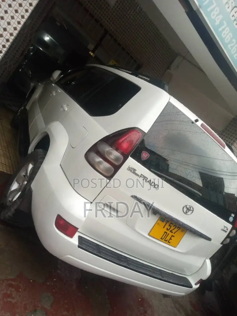 Toyota Land Cruiser Prado 2007 White