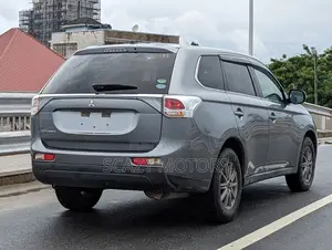 Mitsubishi Outlander 2012 Gray