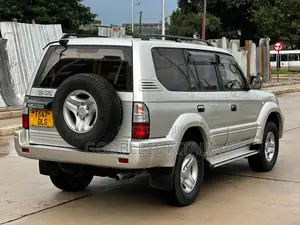 Toyota Land Cruiser 2002 Silver