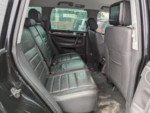 Volkswagen Touareg 2012 Black