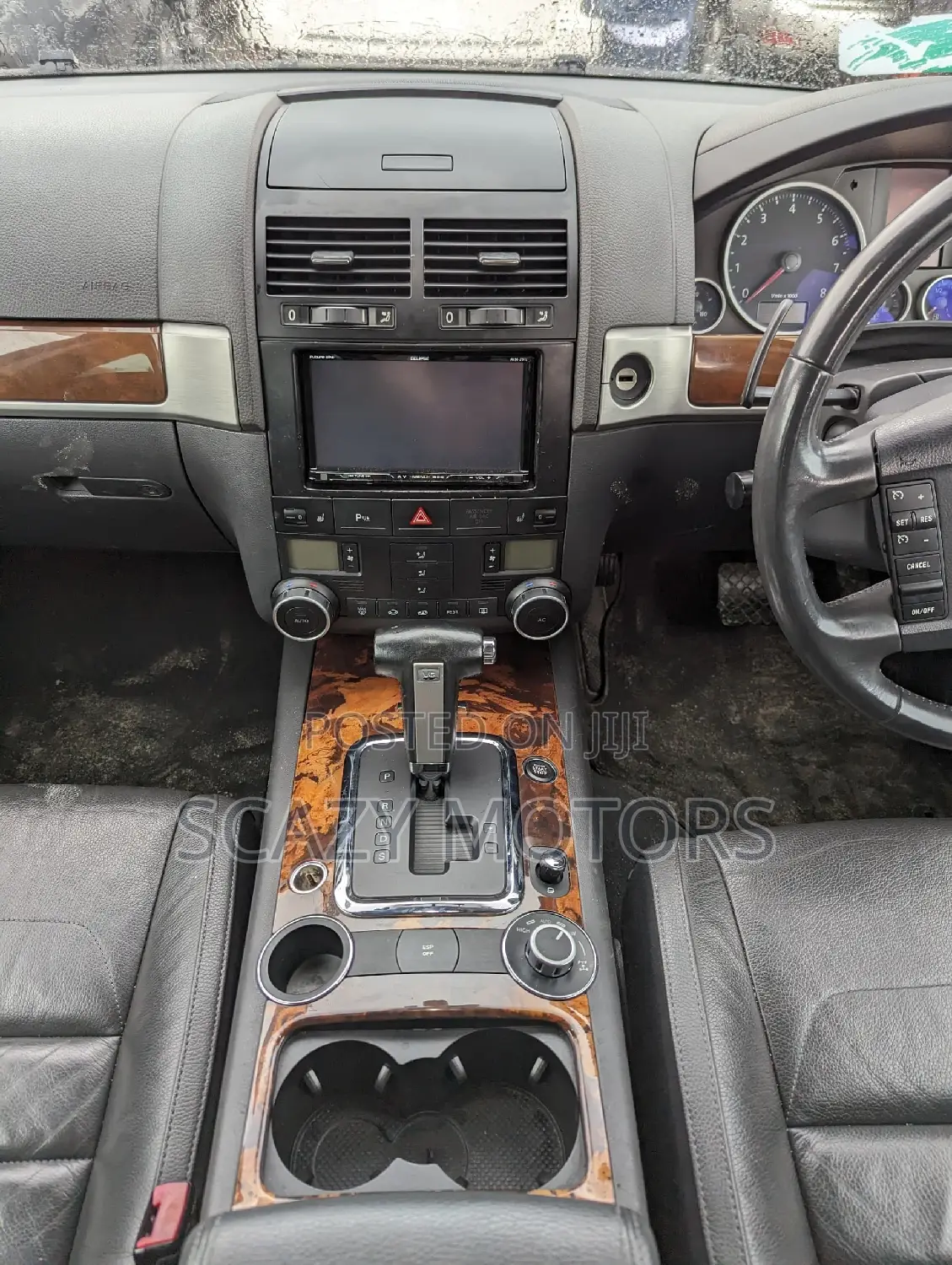 Volkswagen Touareg 2012 Black