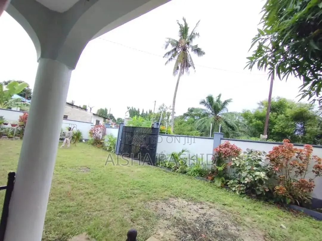 2bdrm Apartment in Kimara for rent