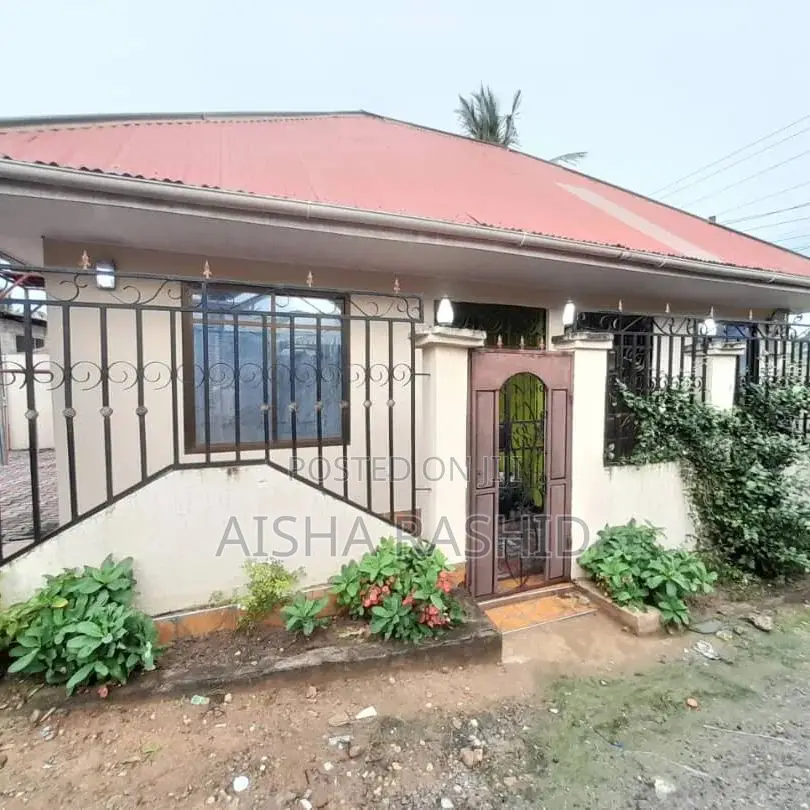 1bdrm Apartment in Kimara for rent