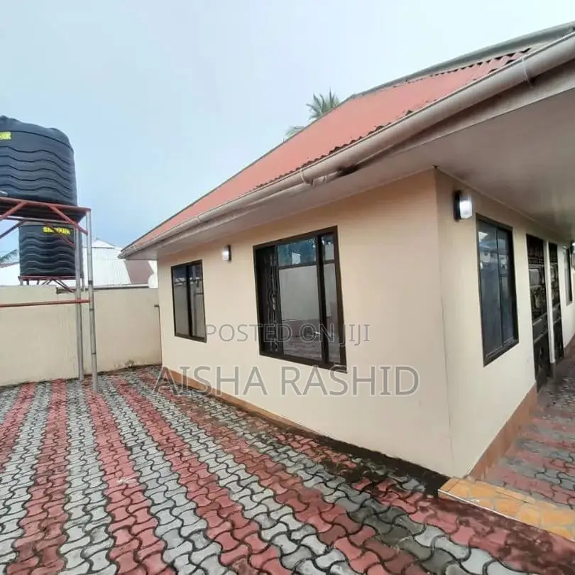 1bdrm Apartment in Kimara for rent
