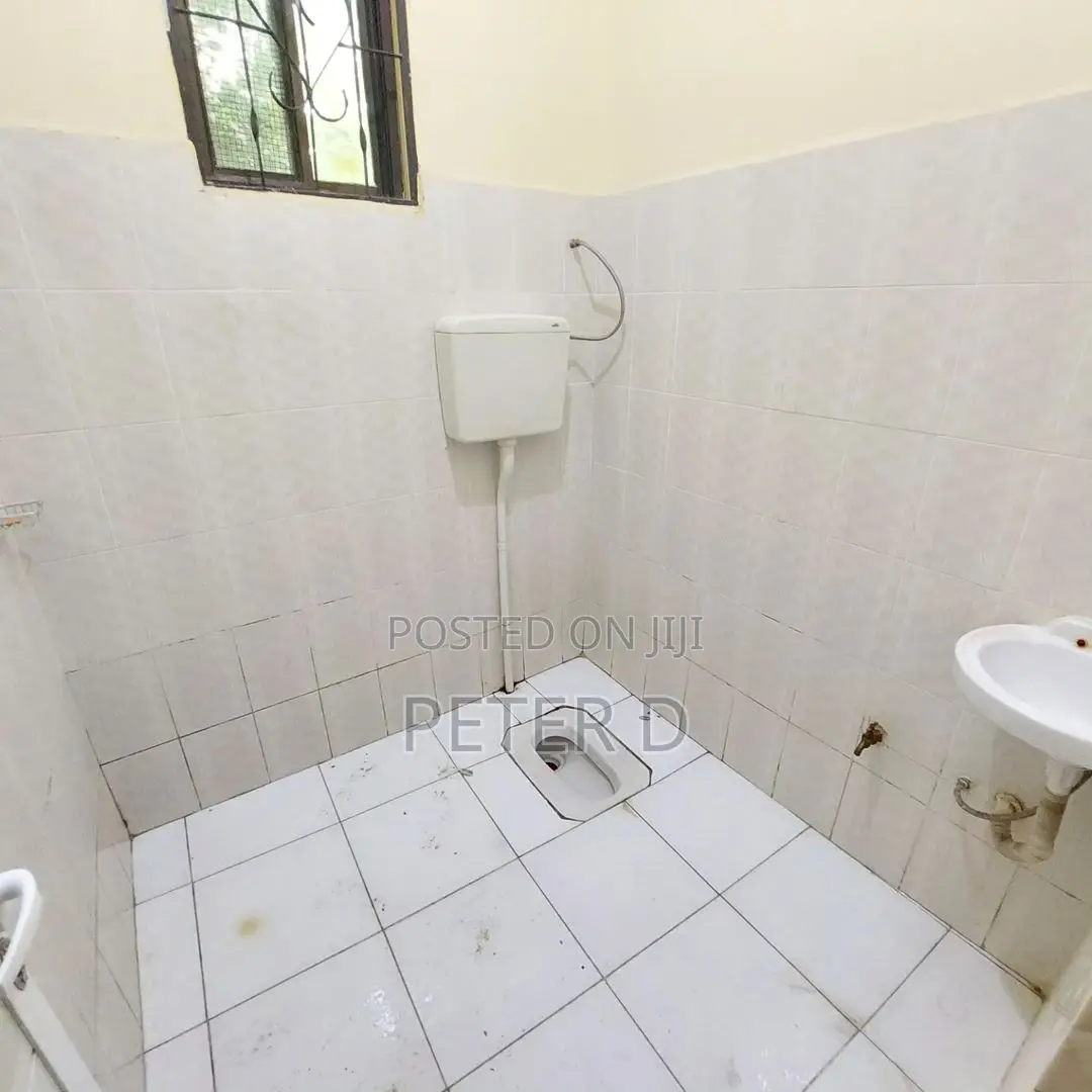 1bdrm Apartment in Kimara for rent