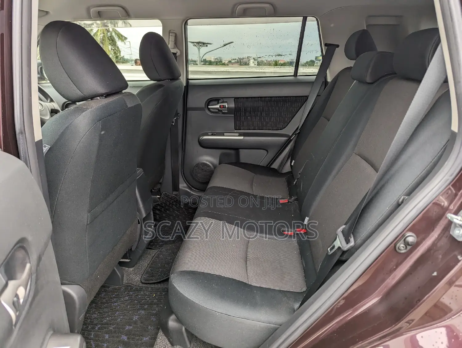 Toyota Corolla Rumion 2013