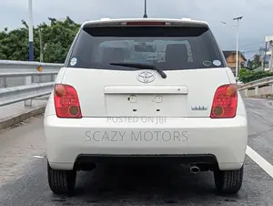 Toyota IST 2004 White