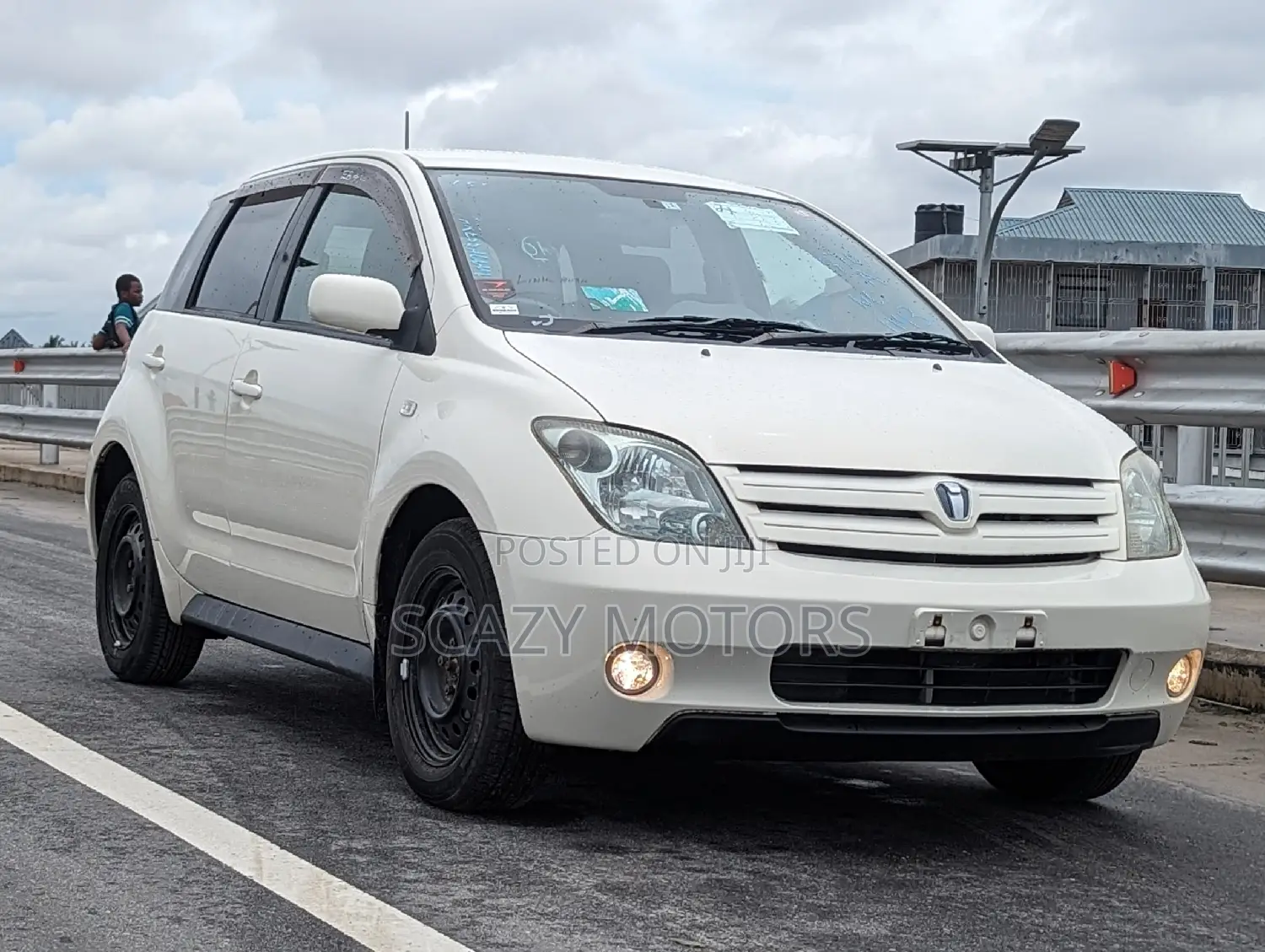 Toyota IST 2004 White