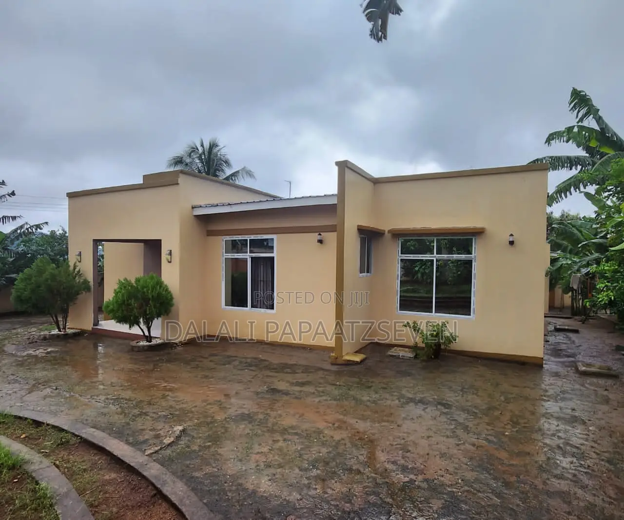 3bdrm House in Dalalipapaatzseven, Kinondoni for sale