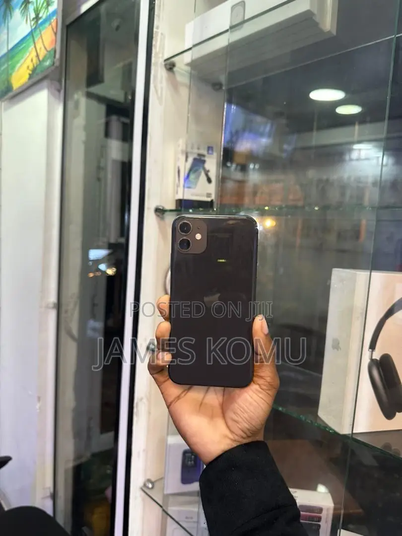 Apple iPhone 11 64 GB Black