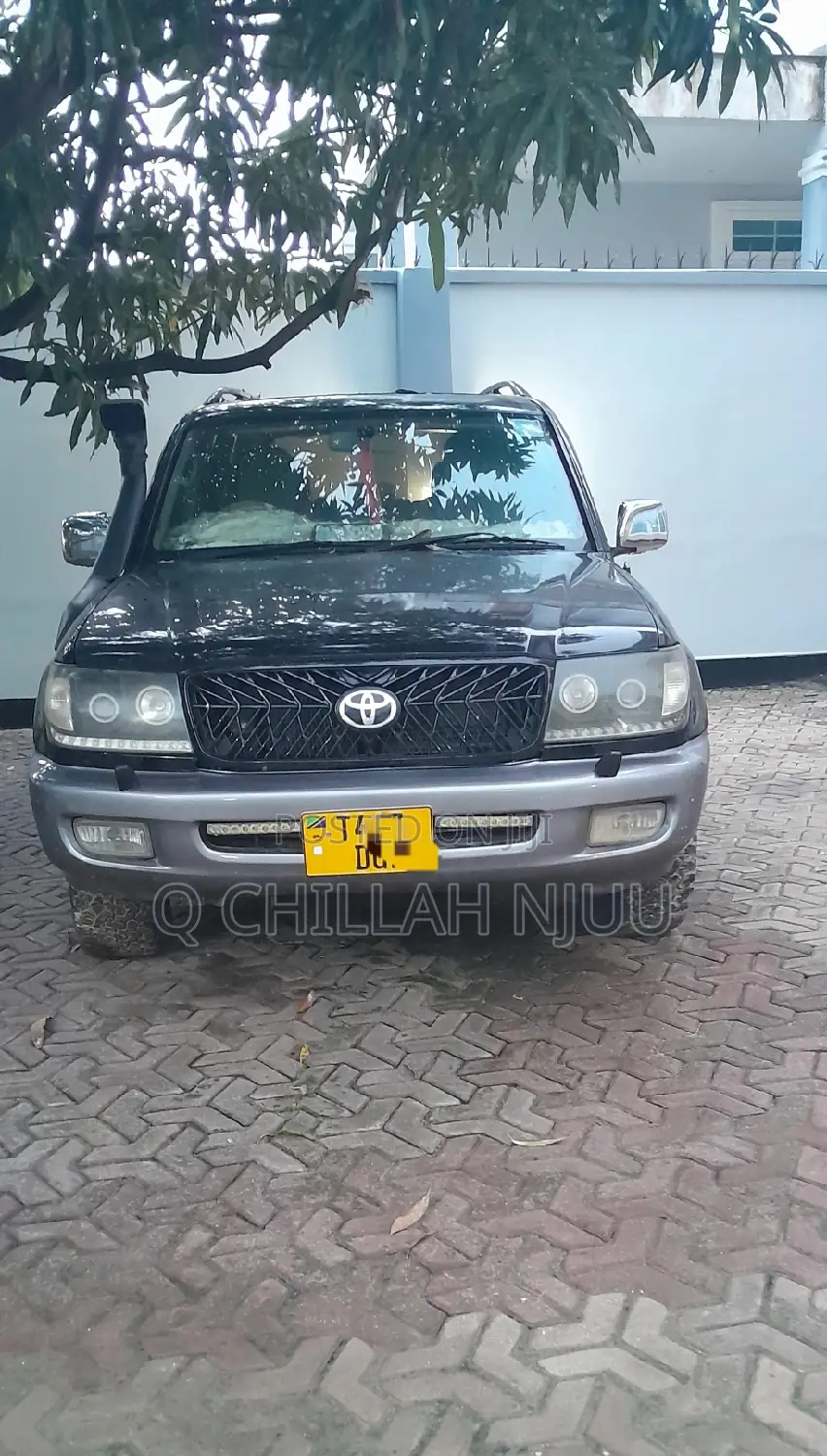 Toyota Land Cruiser 2002 Black