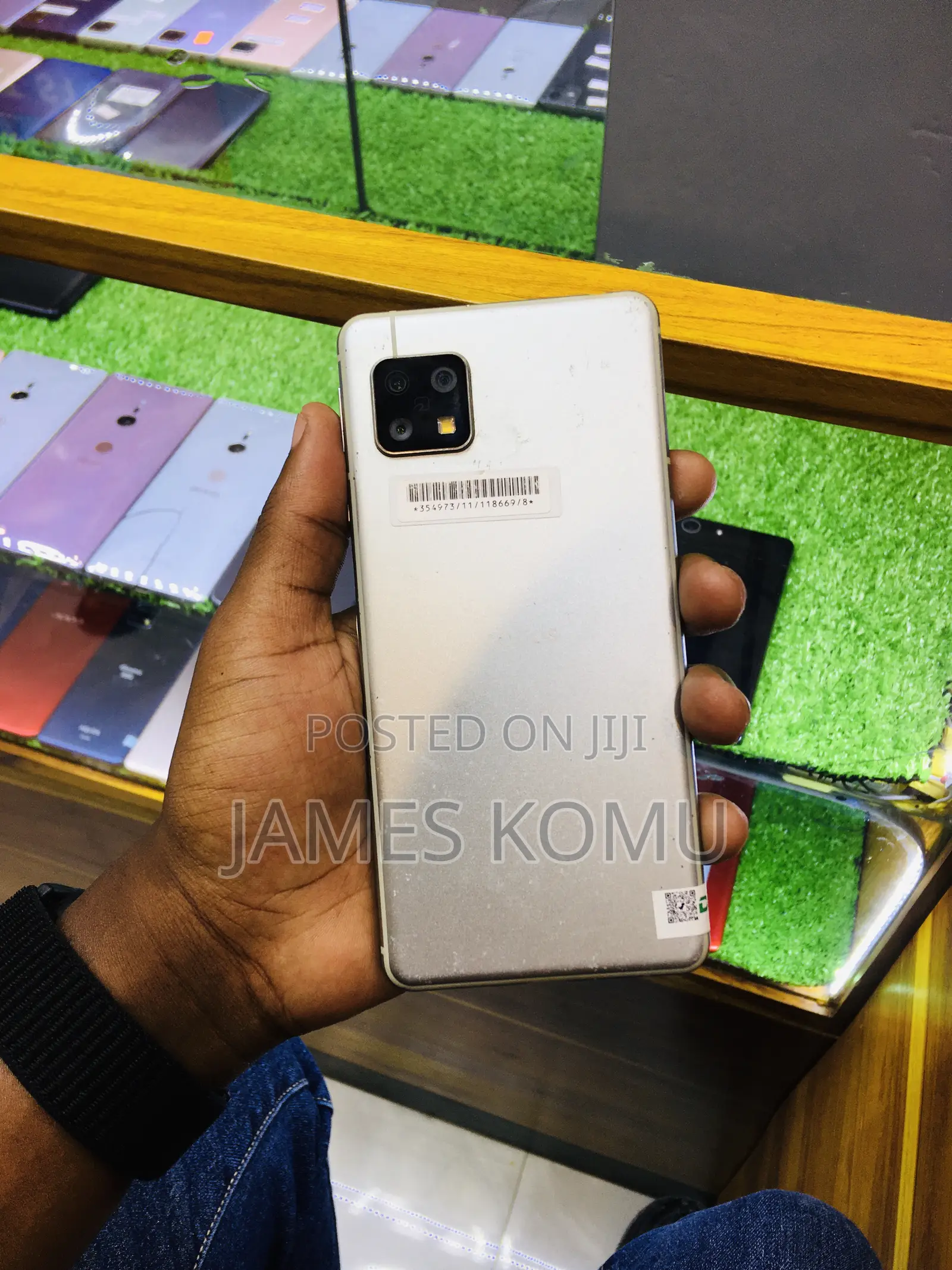 Sharp Aquos sense5G 64 GB Gold
