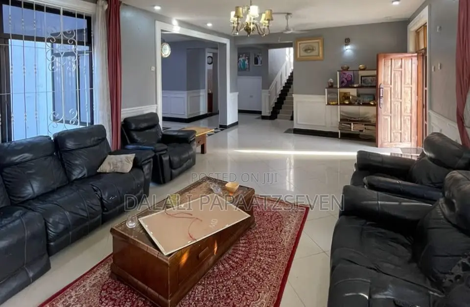 6bdrm House in Dalalipapaatzseven, Bunju for sale