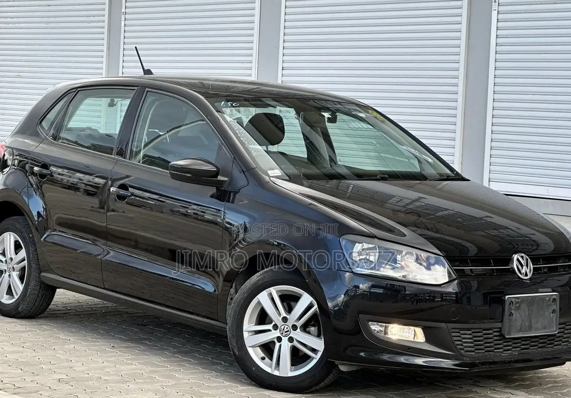 Volkswagen Polo 2014 Black