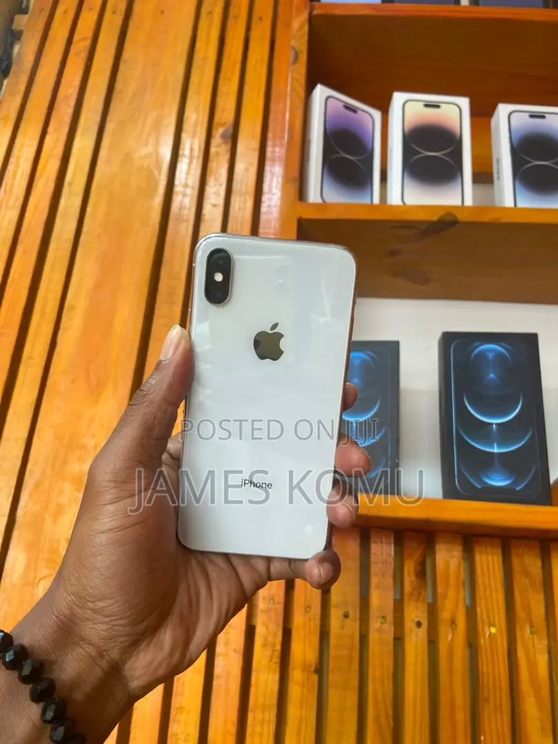 Apple iPhone X 64 GB Silver