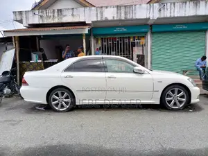 Toyota Crown 2007 White