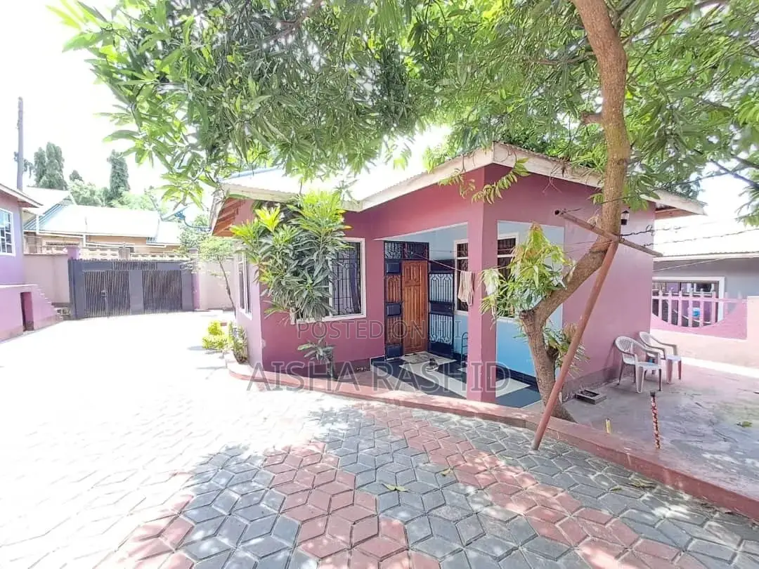 2bdrm Apartment in Kimara for rent