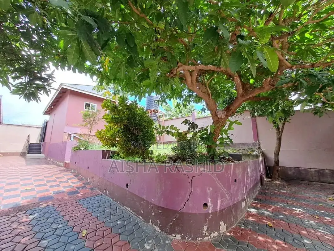 2bdrm Apartment in Kimara for rent