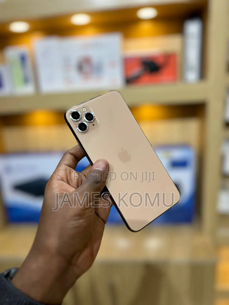 Apple iPhone 11 Pro Max 64 GB Gold