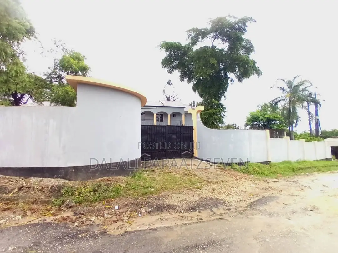 1bdrm Apartment in Dalalipapaatzseven, Kimara for rent
