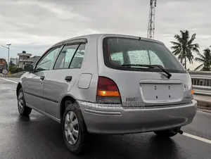 Toyota Starlet 1996 Silver