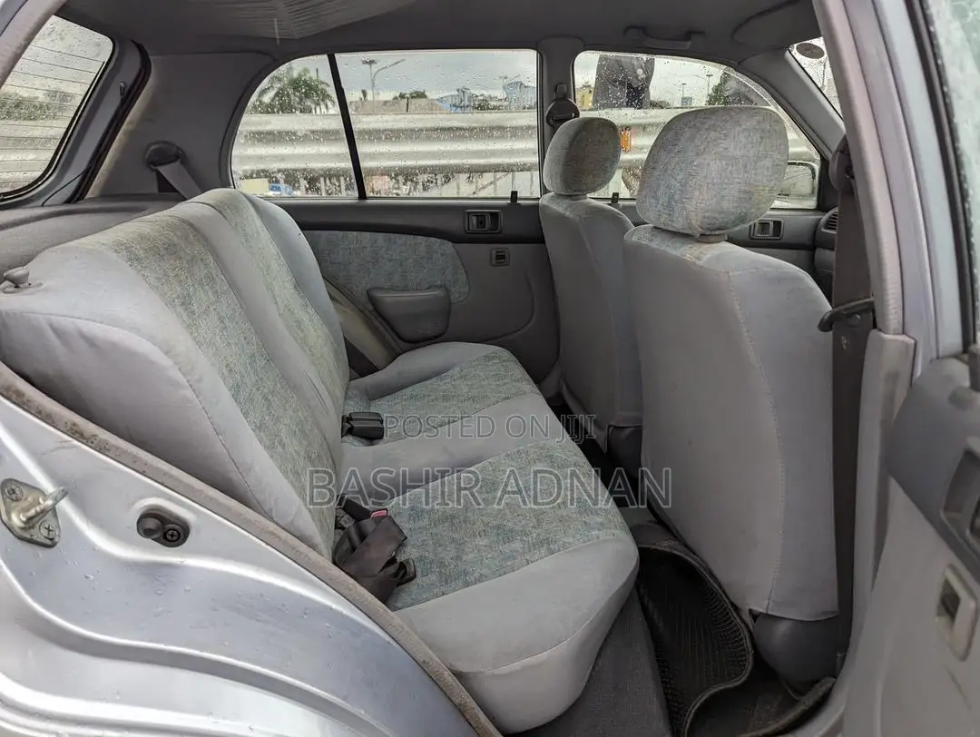 Toyota Starlet 1996 Silver