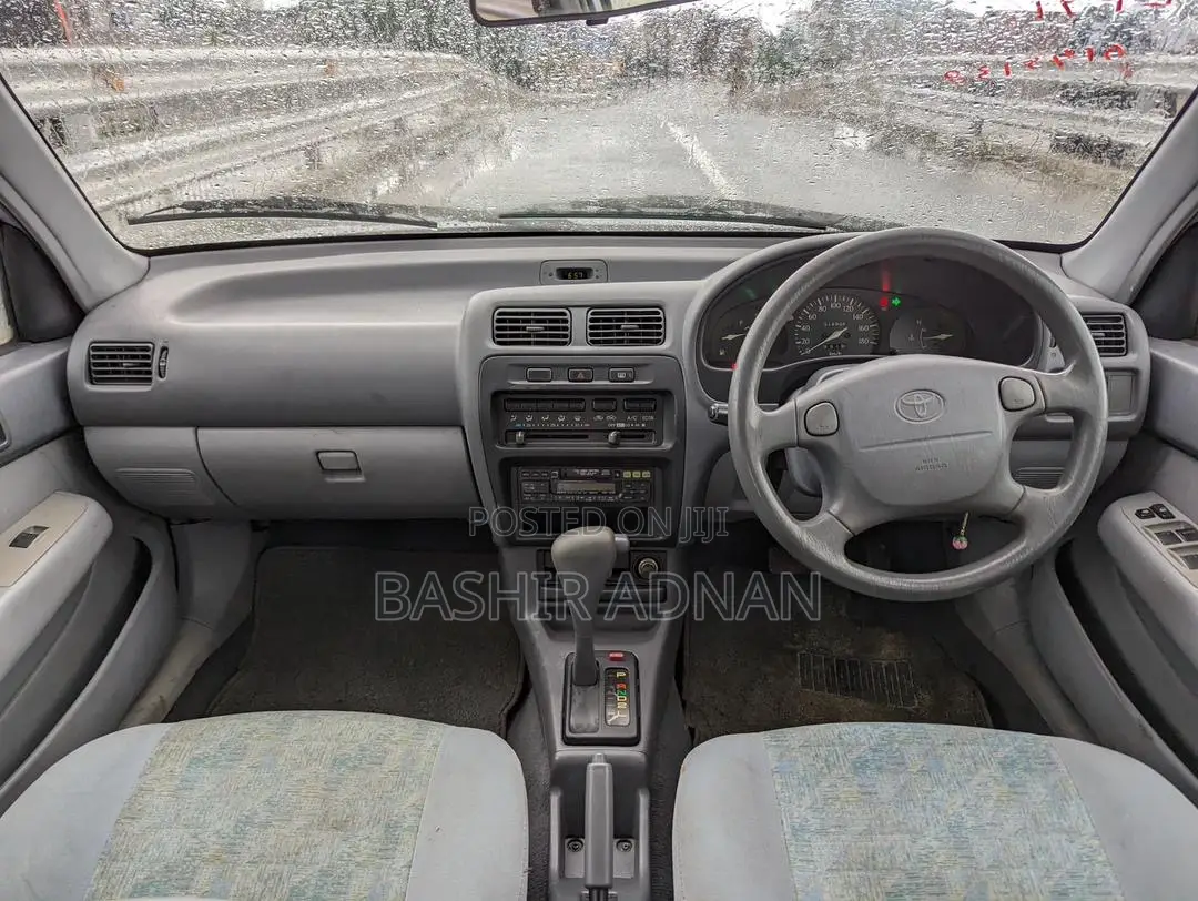 Toyota Starlet 1996 Silver