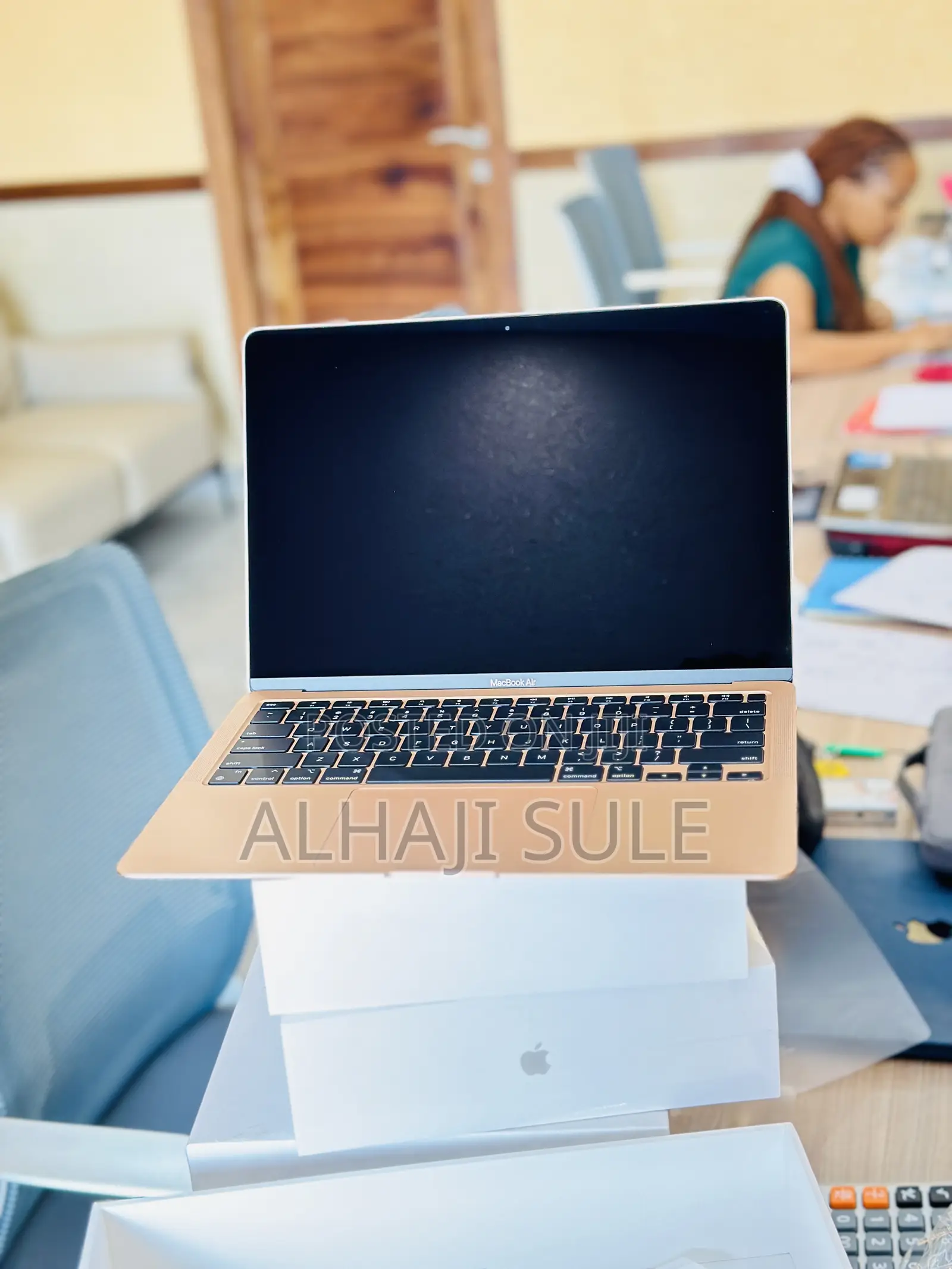New Laptop Apple MacBook Air 2020 M1 8GB Apple M1 SSD 256GB
