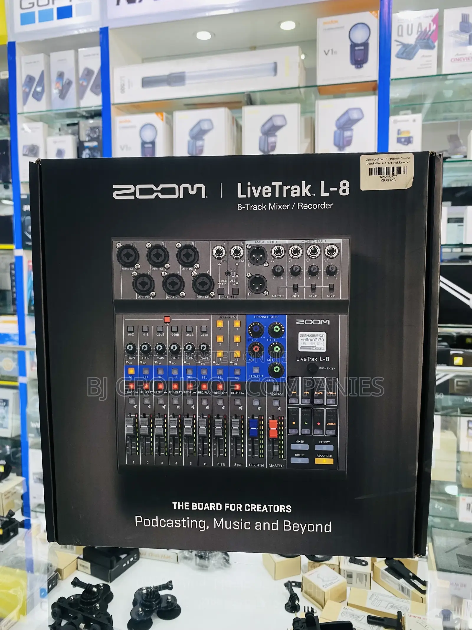 Zoom Livetrak L-8 Portable 8-Channel Digital Mixer Recorder