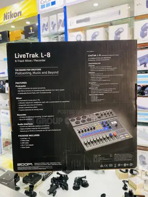Zoom Livetrak L-8 Portable 8-Channel Digital Mixer Recorder